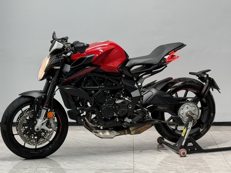 二手奥古斯塔Brutale 800