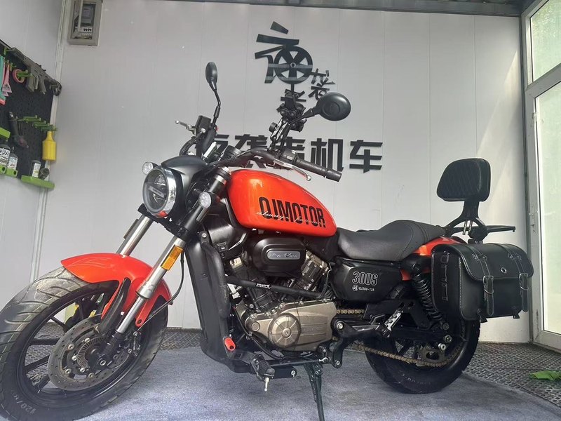 二手QJMOTOR闪300