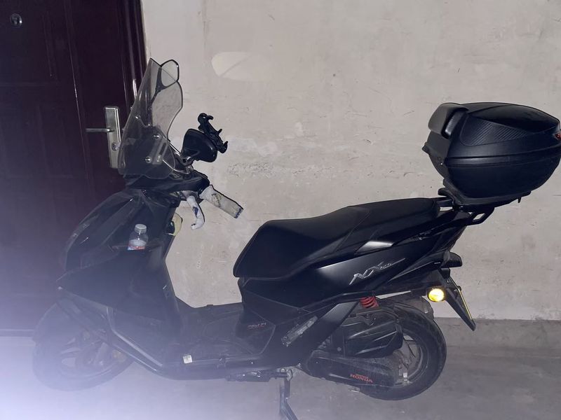 二手五羊本田NX125