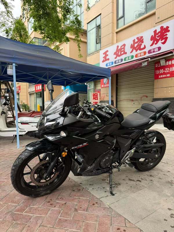 二手豪爵铃木GSX250R