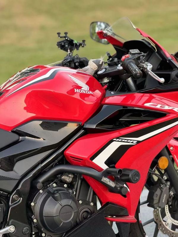 二手本田CBR400R