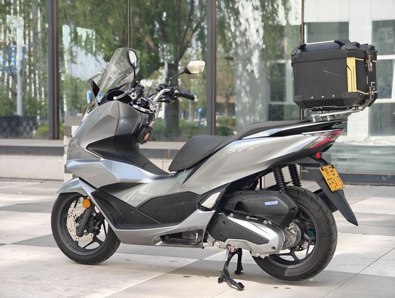 二手五羊本田PCX