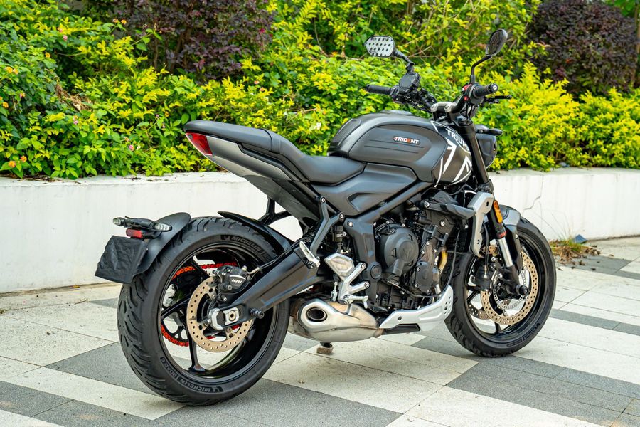 二手凯旋Trident 660