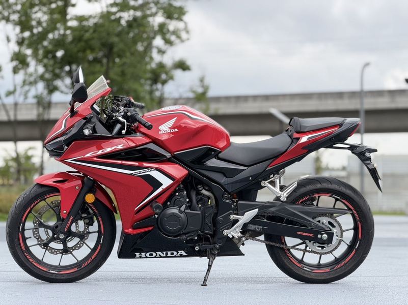 二手本田CBR400R