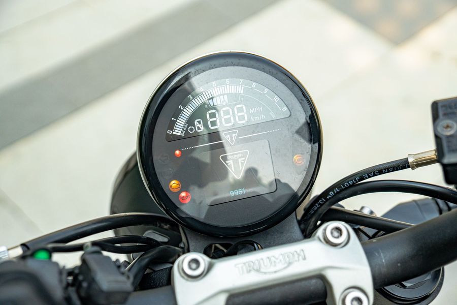 二手凯旋Trident 660