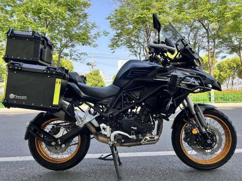 二手贝纳利TRK552