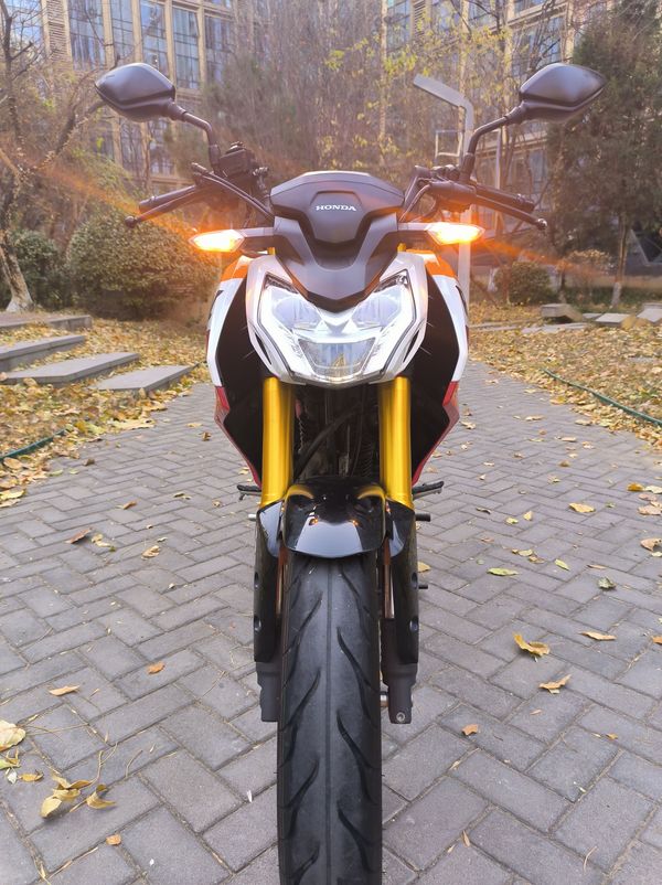 二手五羊本田CB190R 暴锋眼