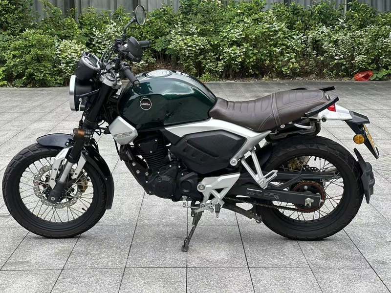 二手五羊本田鸷道 CB190SS