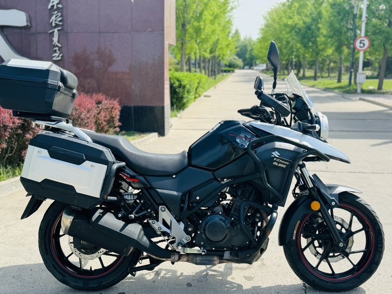 二手豪爵铃木DL250