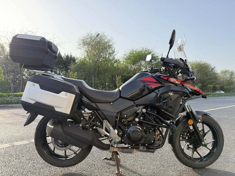 二手豪爵铃木DL250