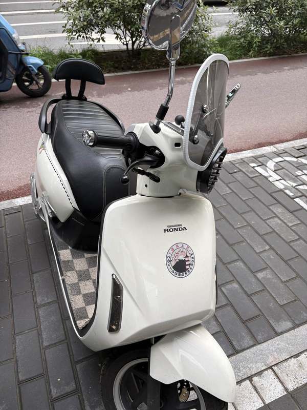 二手新大洲本田NS125LA