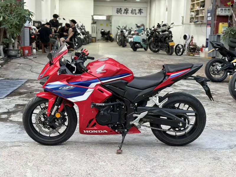 二手本田CBR400R