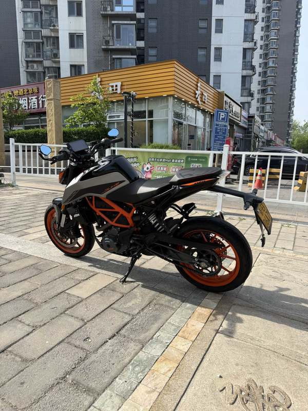 二手KTMR2R390 Duke