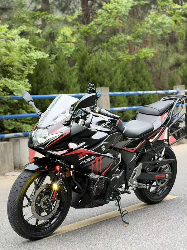 二手豪爵铃木GSX250R