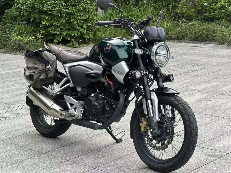 二手五羊本田鸷道 CB190SS