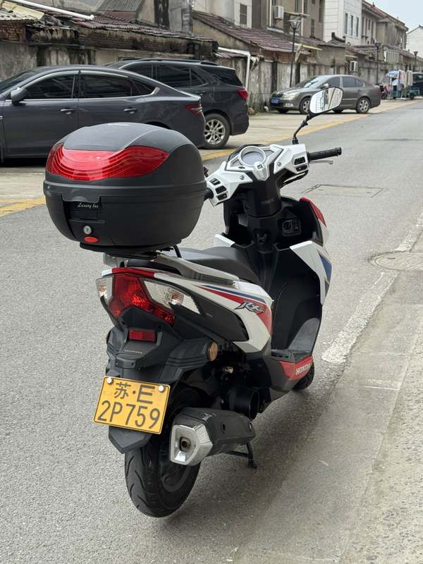 二手新大洲本田裂行 RX125Fi