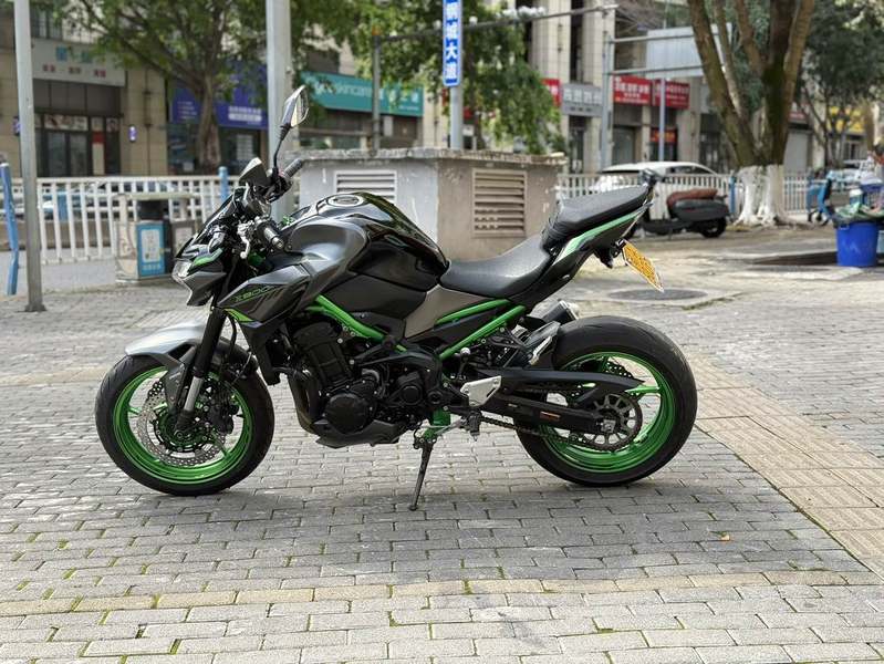 二手川崎Z900