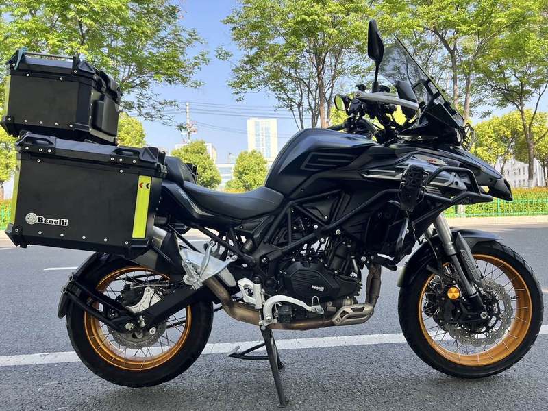 二手贝纳利TRK552