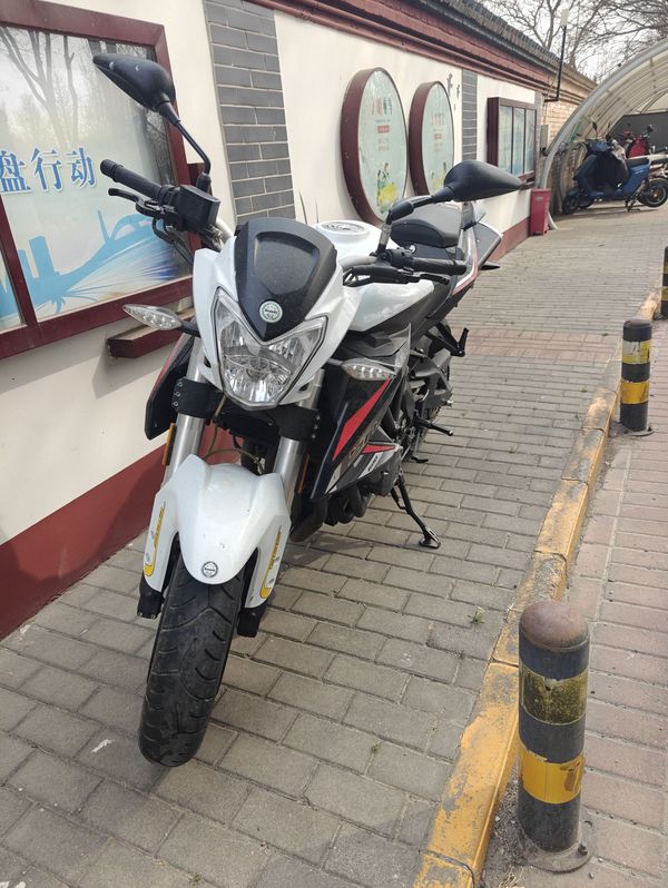 二手贝纳利TNT600i