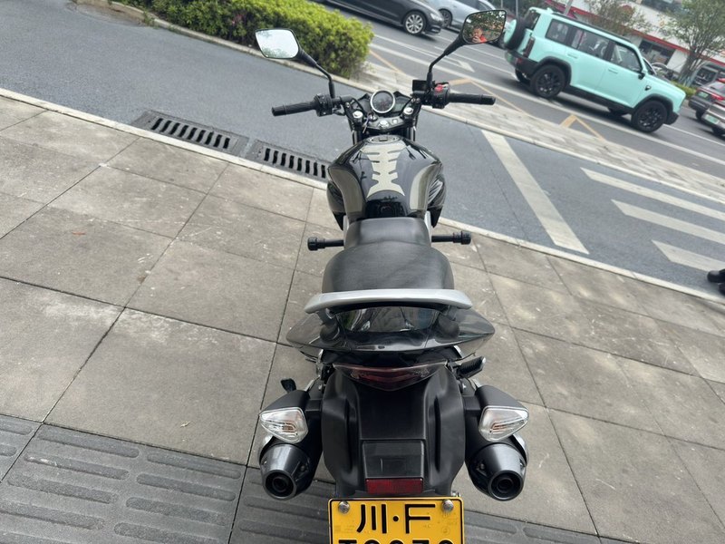 二手豪爵铃木骊驰 GW250