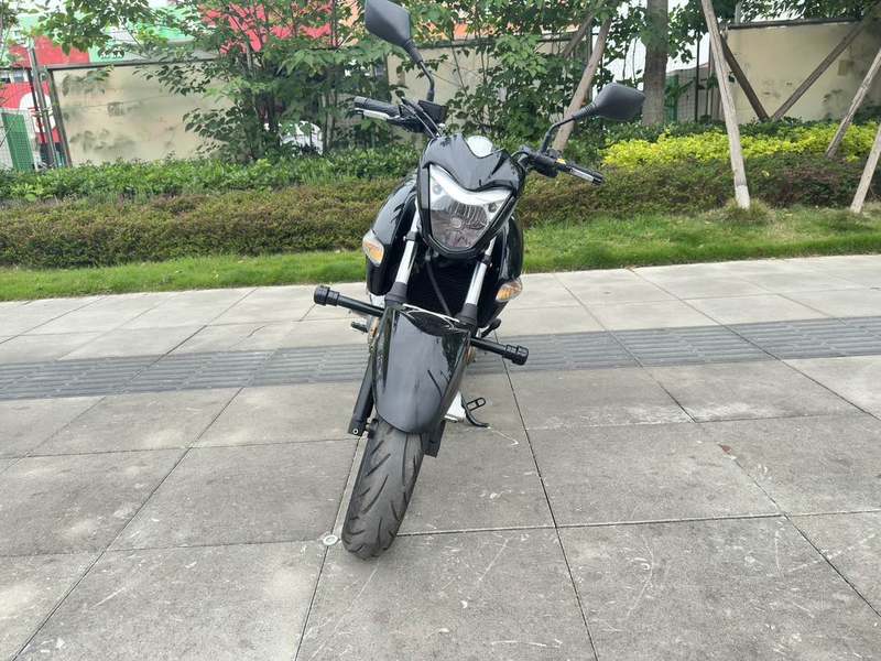 二手豪爵铃木骊驰 GW250