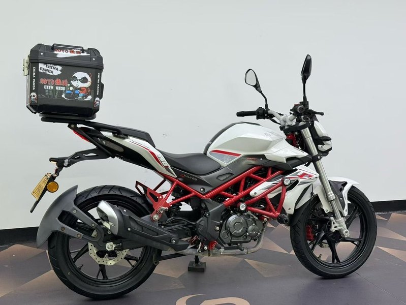 二手贝纳利红宝龙 TNT150i