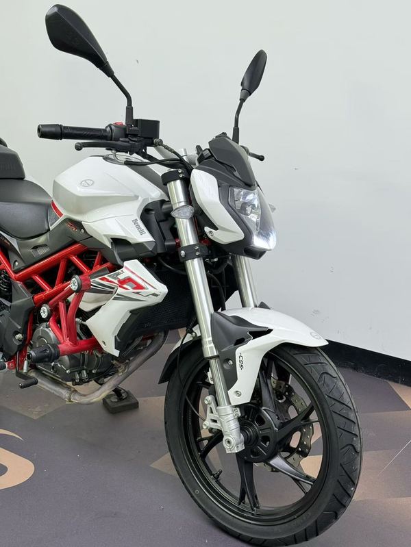 二手贝纳利红宝龙 TNT150i