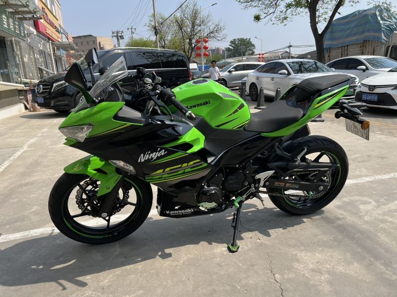 二手川崎Ninja 400