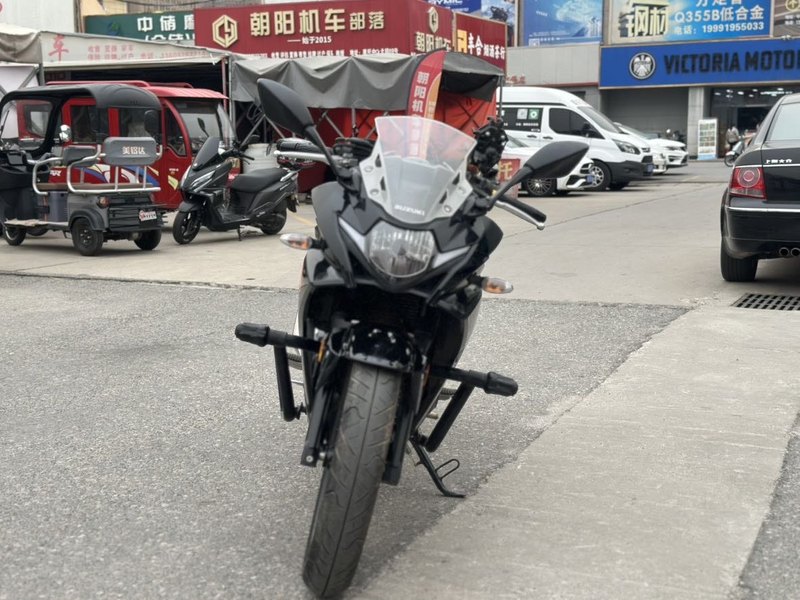二手豪爵铃木GSX250R