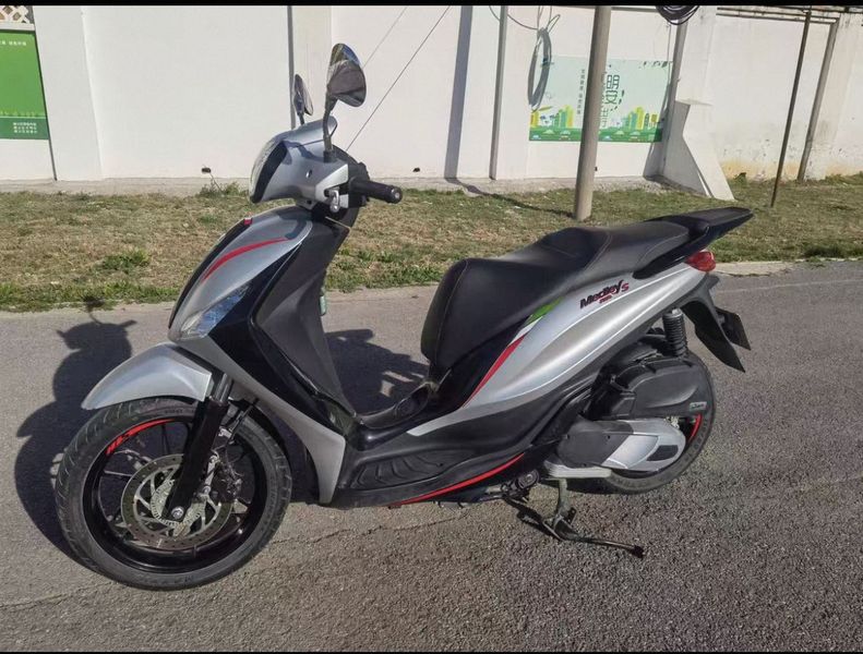 二手比亚乔Medley 150