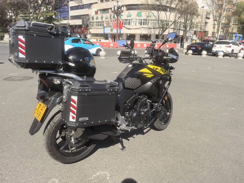 二手豪爵铃木DL250