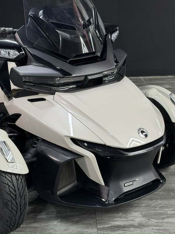 二手庞巴迪Spyder RT