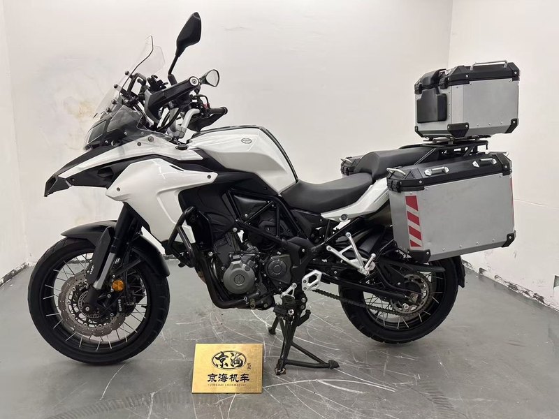 二手贝纳利金鹏 TRK502