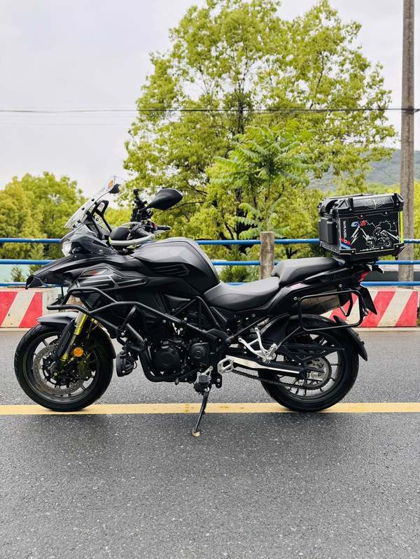 二手贝纳利TRK552