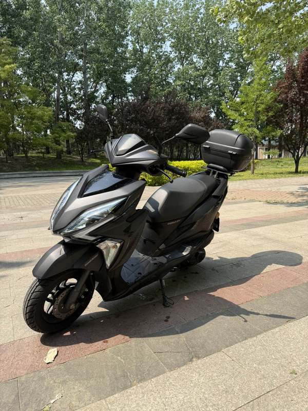 二手新大洲本田裂行 RX125Fi