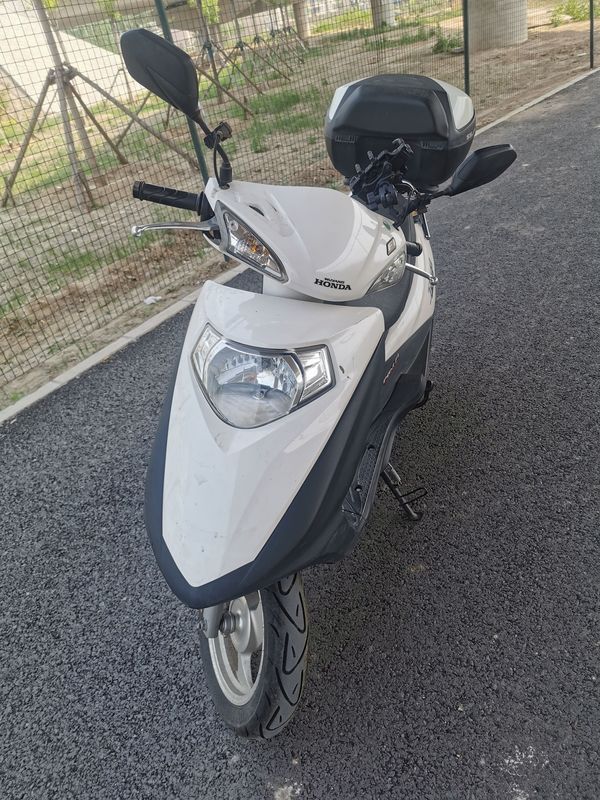 二手五羊本田SCR 喜鲨125