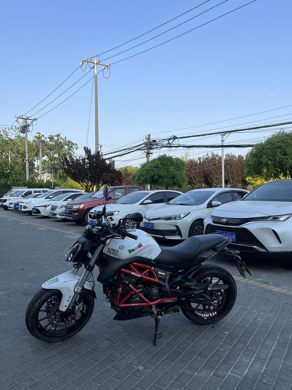 二手贝纳利蓝宝龙 BN302S