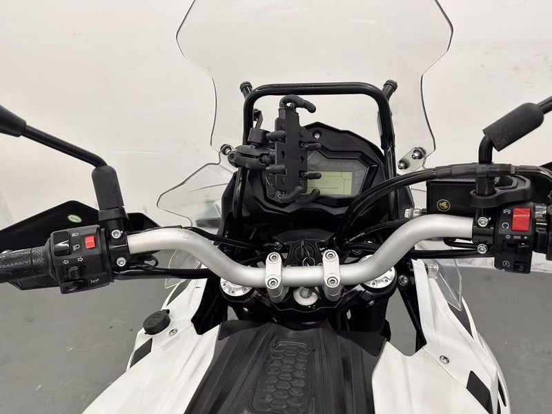 二手贝纳利金鹏 TRK502