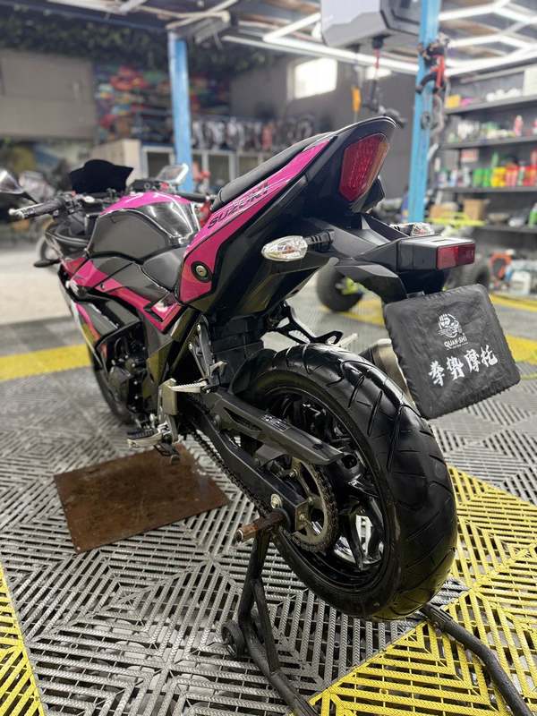 二手豪爵铃木GSX250R