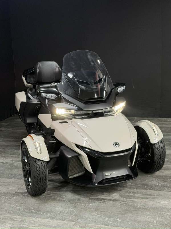 二手庞巴迪Spyder RT
