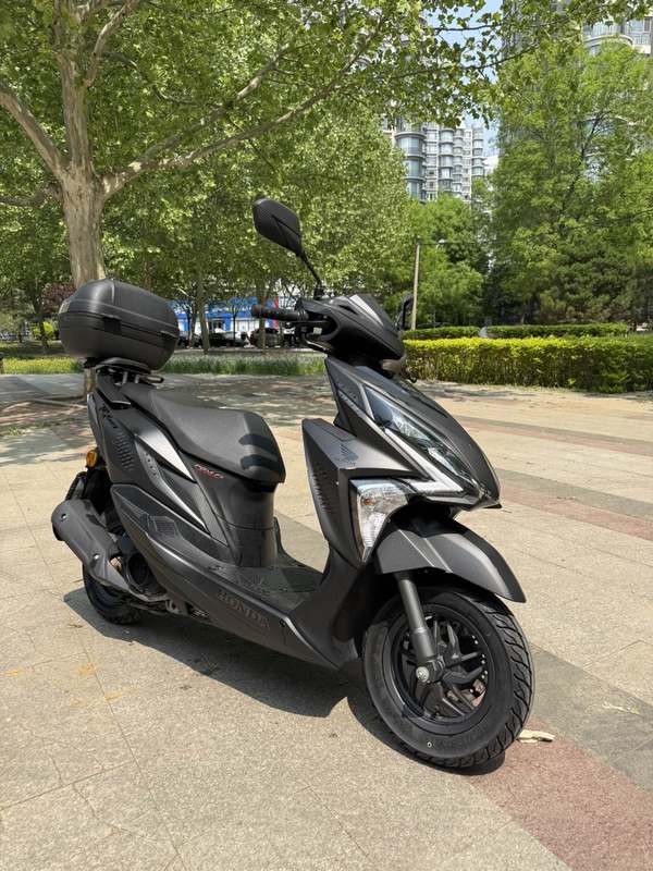 二手新大洲本田裂行 RX125Fi