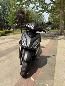 二手新大洲本田裂行 RX125Fi