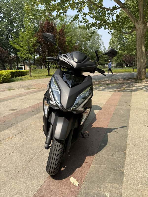 二手新大洲本田裂行 RX125Fi