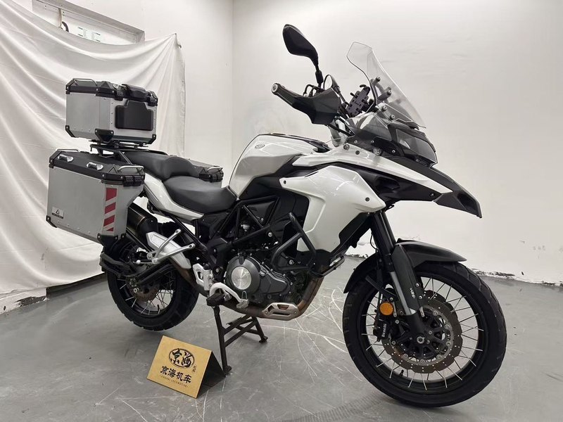 二手贝纳利金鹏 TRK502