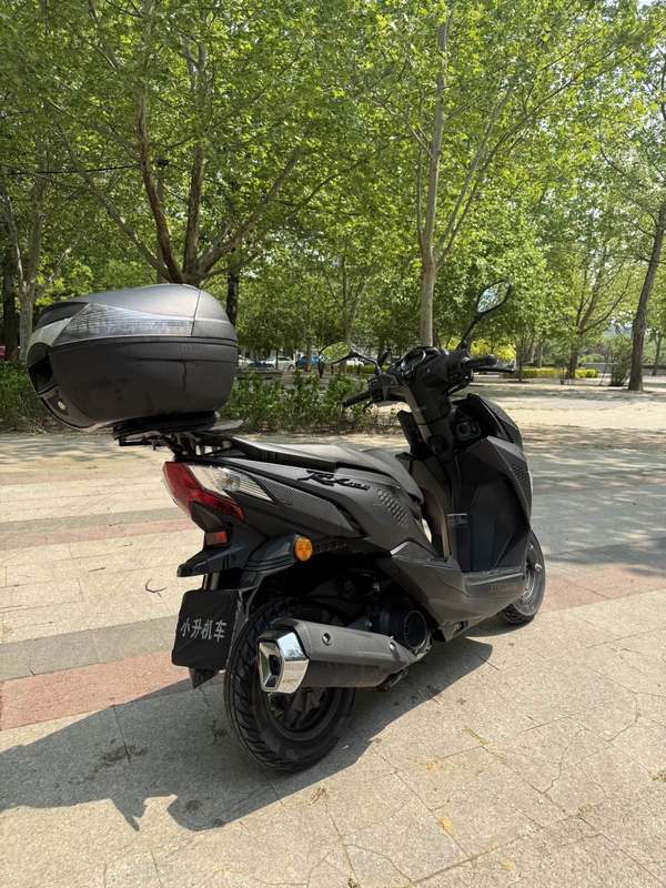 二手新大洲本田裂行 RX125Fi