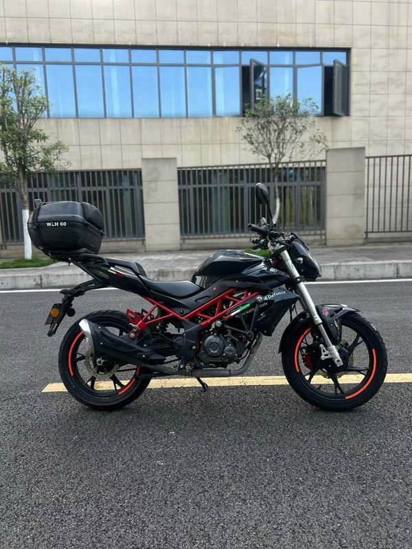 二手贝纳利红宝龙 TNT150i