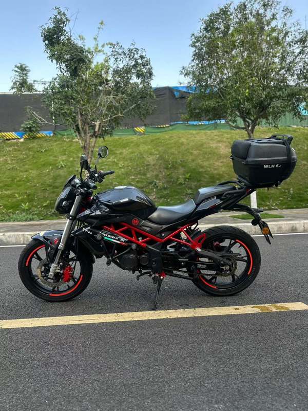 二手贝纳利红宝龙 TNT150i
