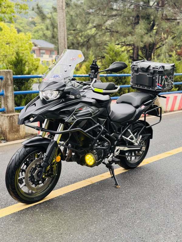 二手贝纳利TRK552