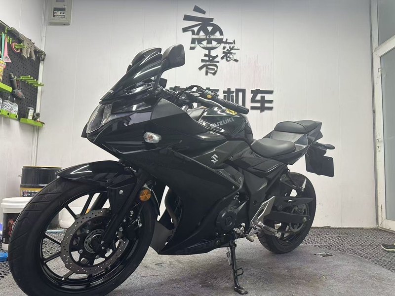 二手豪爵铃木GSX250R