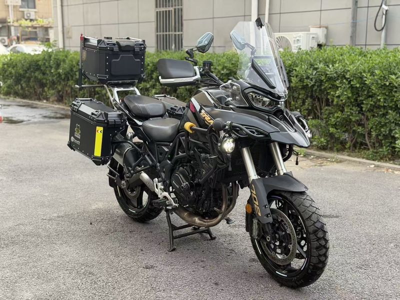 二手贝纳利TRK702